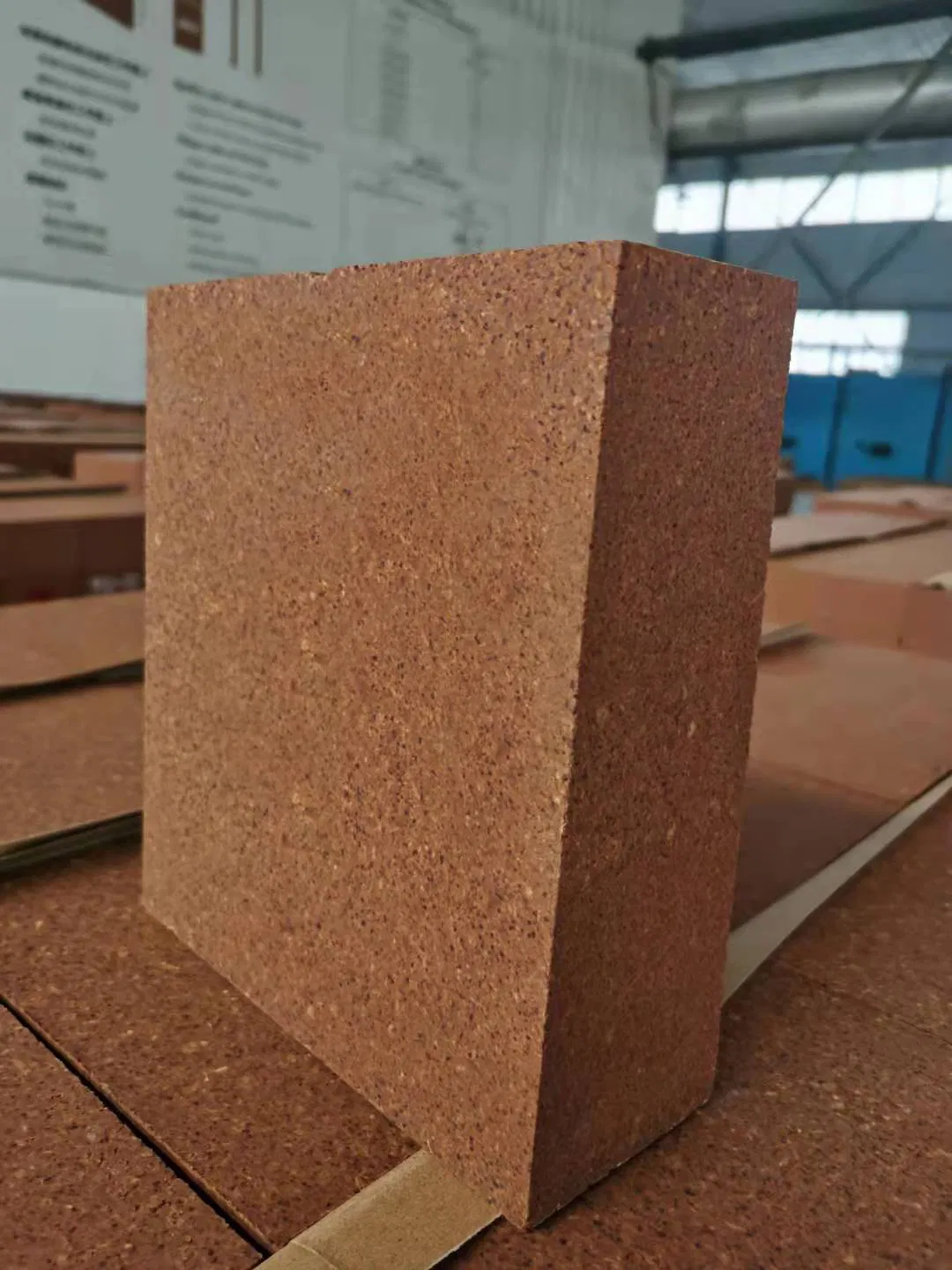 Магнезиальный герцинитовый шпинель огнеупорный кирпич